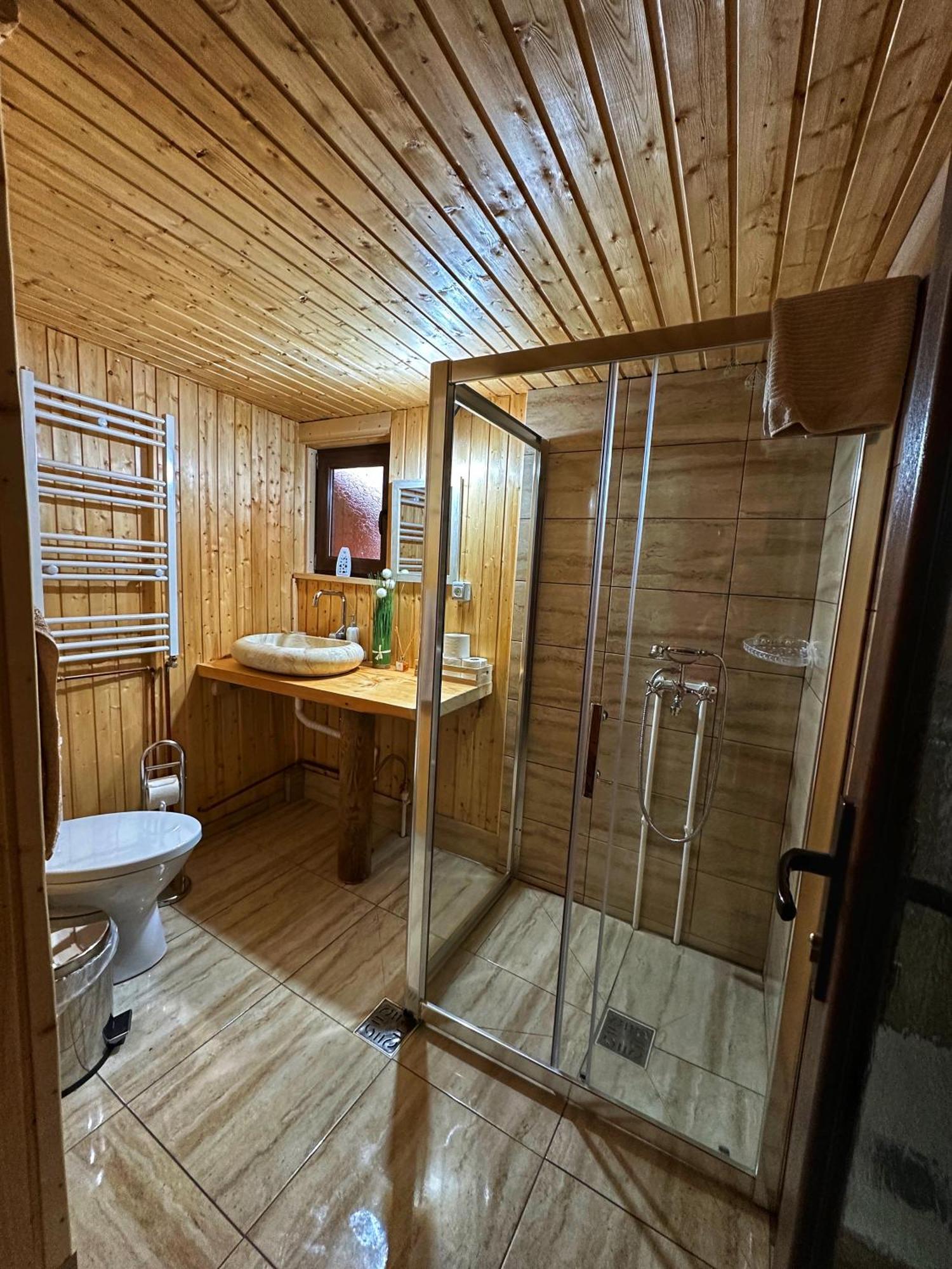 Casuta Din Stejari-Transalpina Villa Novaci-Străini Eksteriør bilde