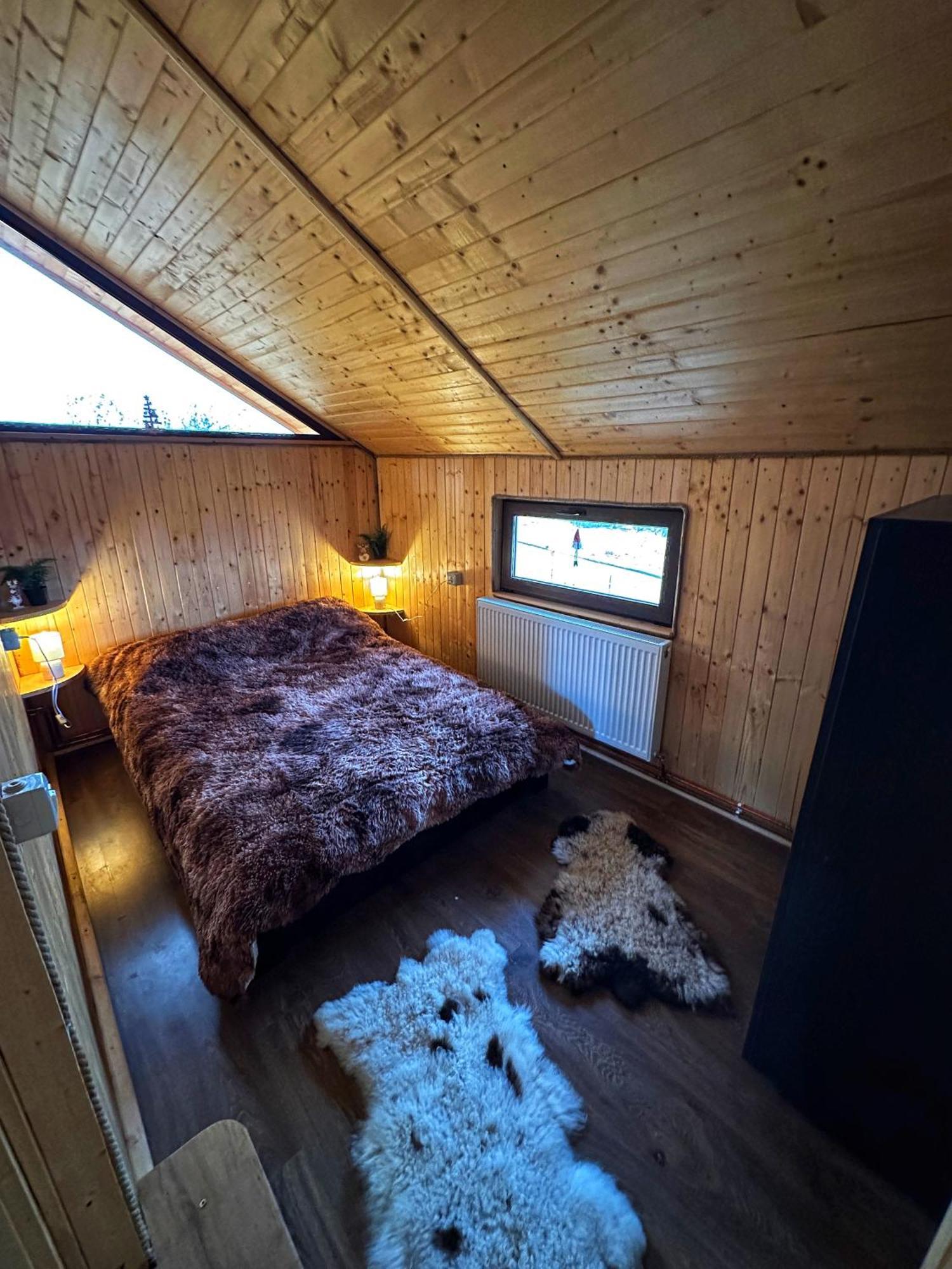 Casuta Din Stejari-Transalpina Villa Novaci-Străini Eksteriør bilde