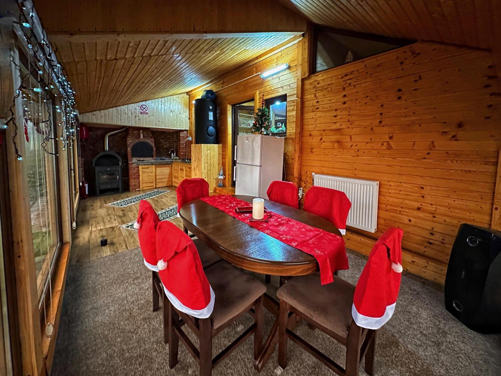Casuta Din Stejari-Transalpina Villa Novaci-Străini Eksteriør bilde
